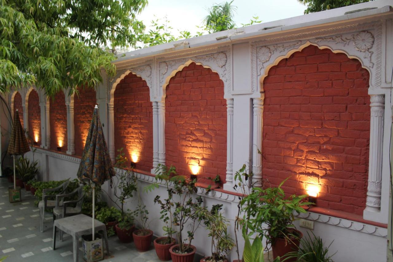 Chit Hotel Jaipur