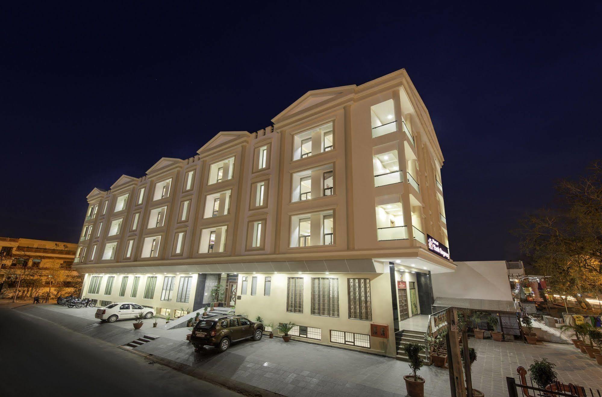 Hotel Yash Regency