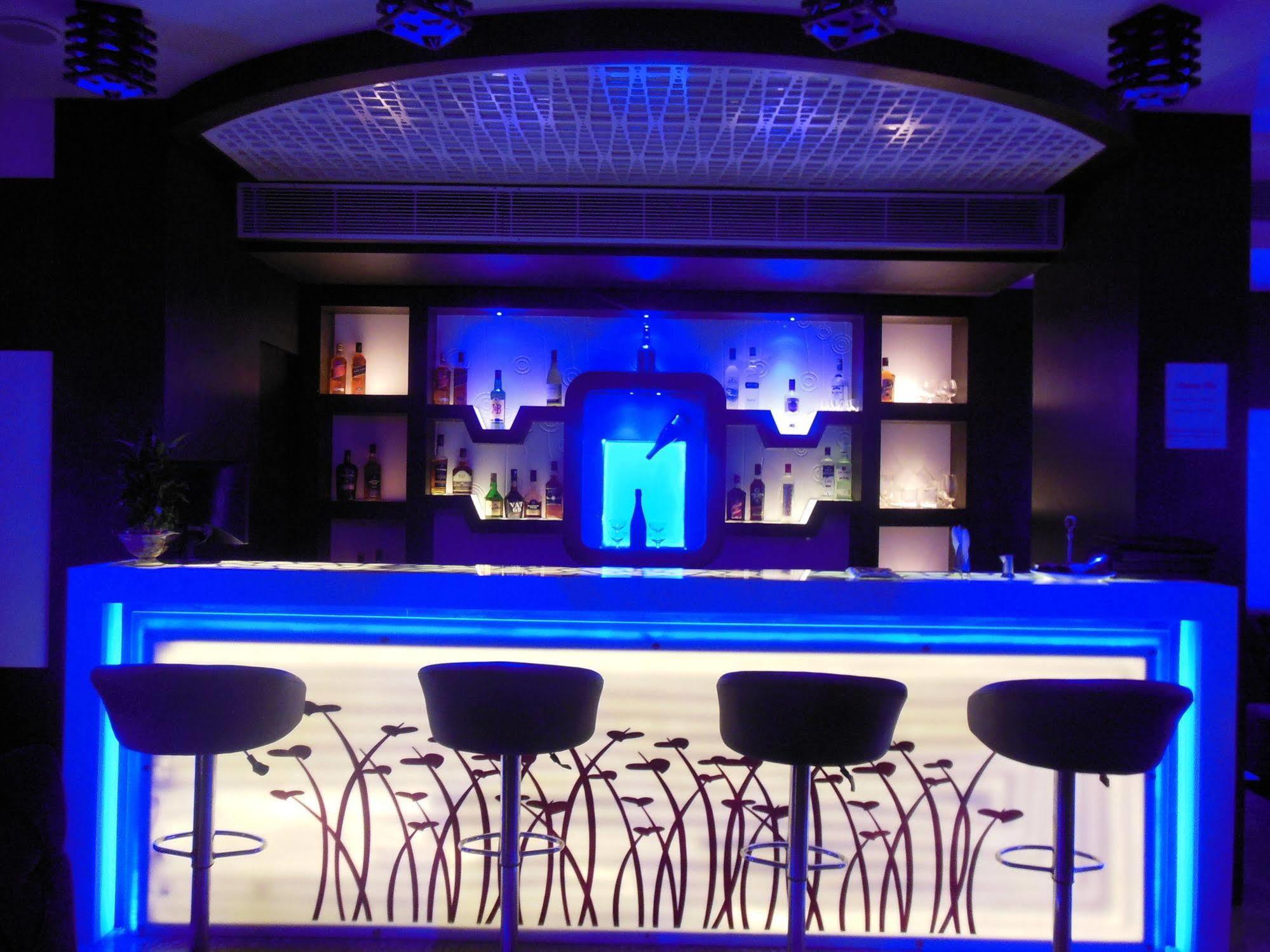 Yash Regency Hotel 3*