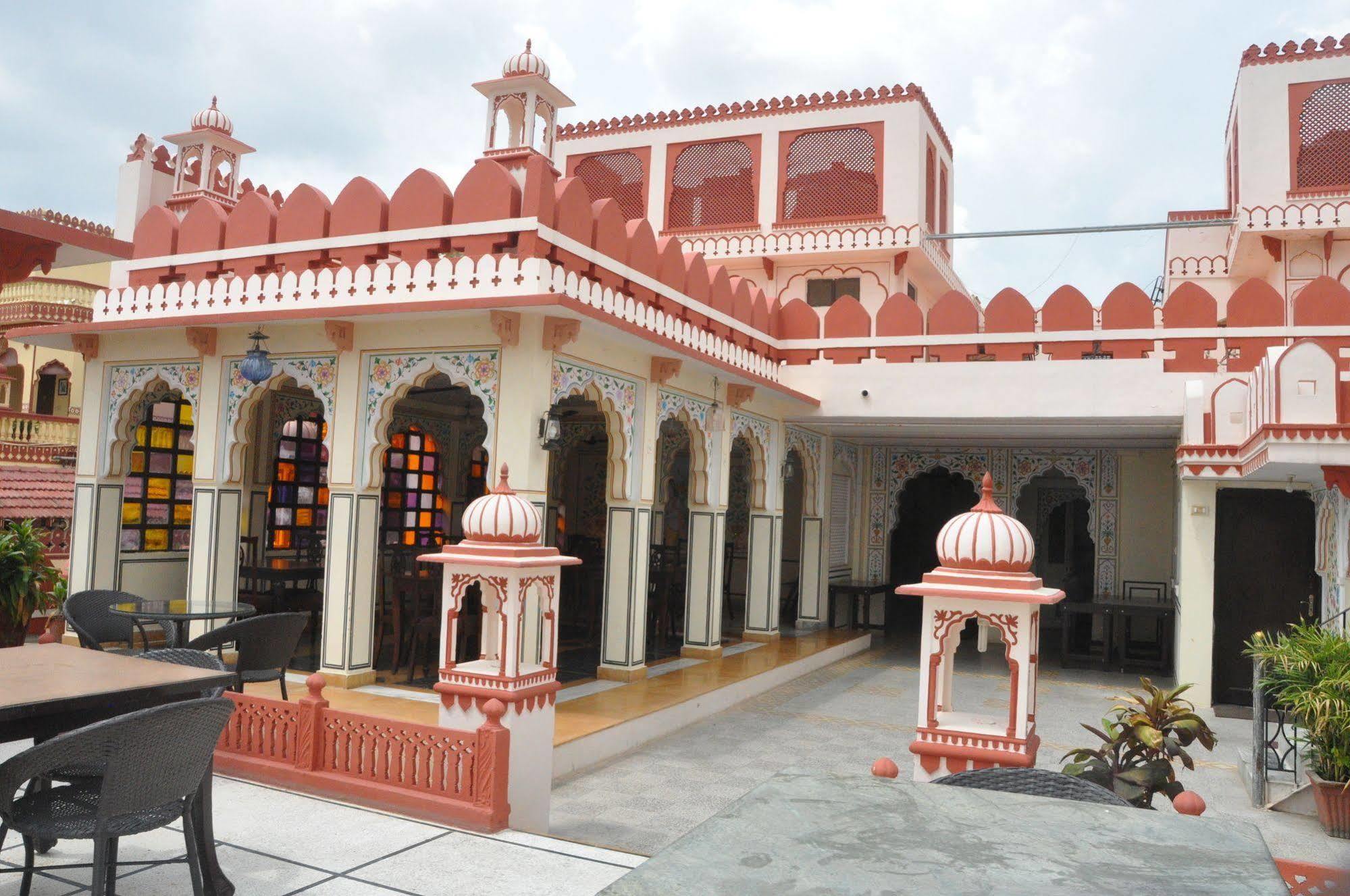 Hotel Sajjan Niwas Jaipur