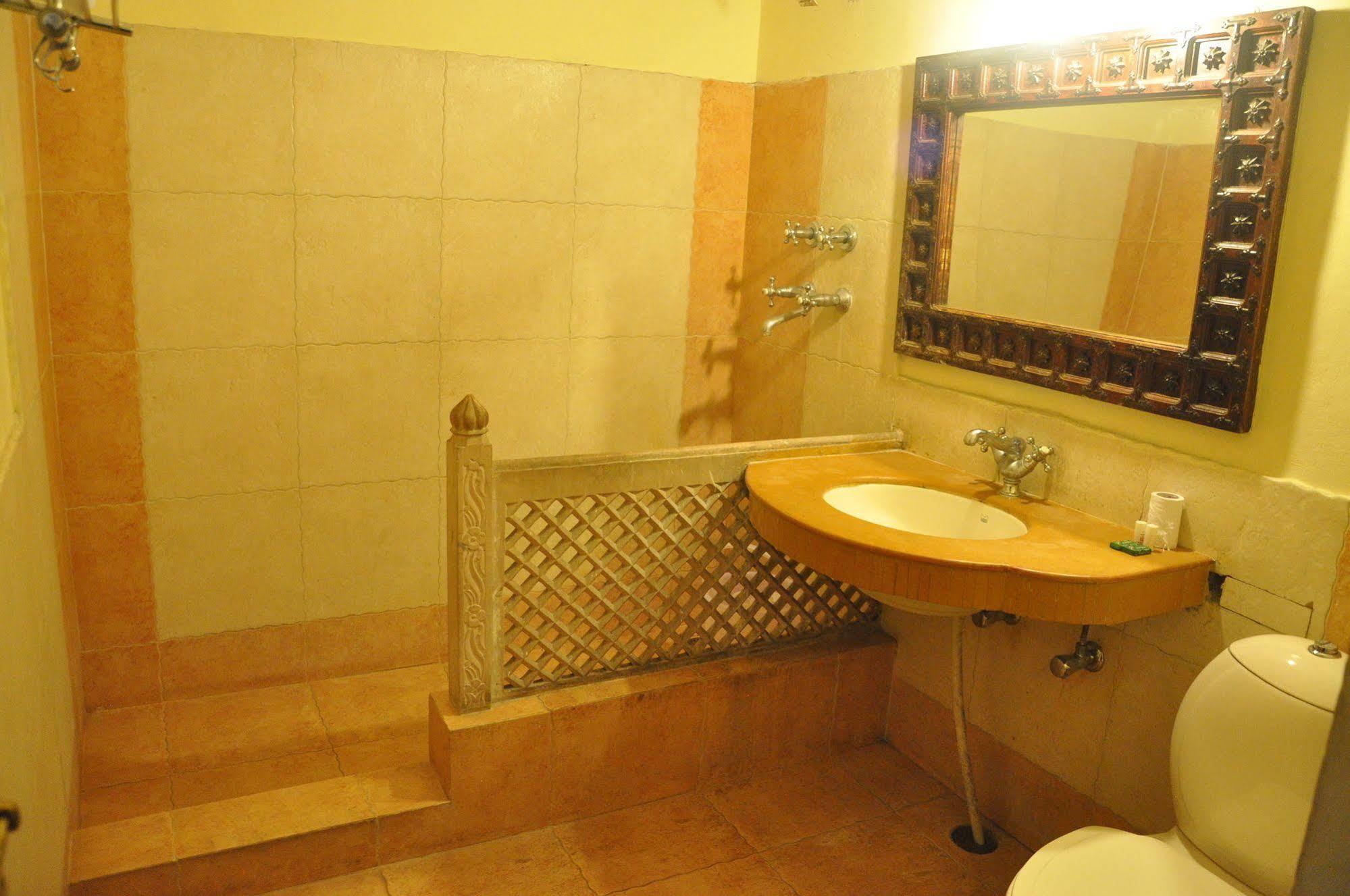 Sajjan Niwas Hotel 3*