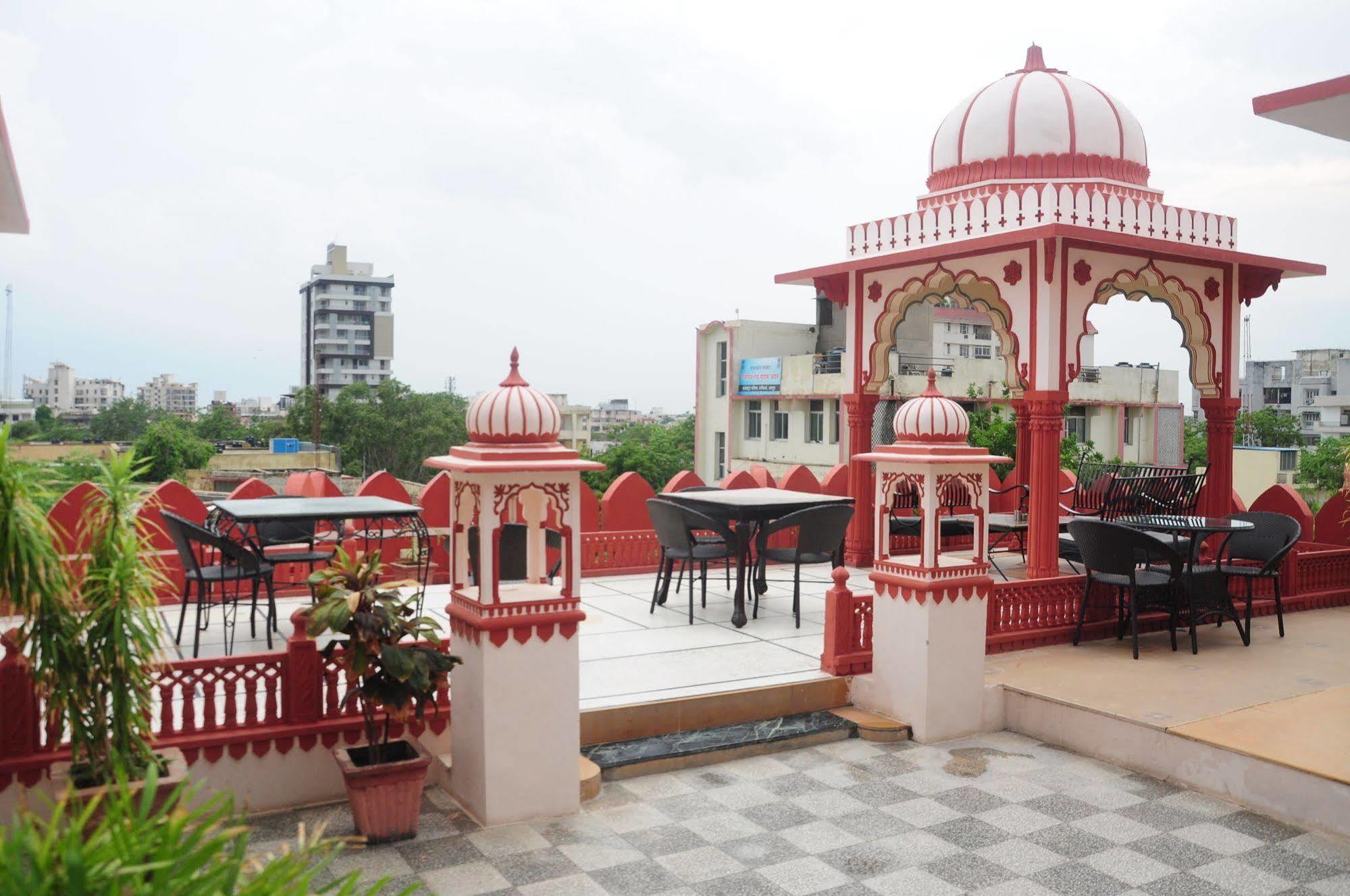 Hotel Sajjan Niwas 3*