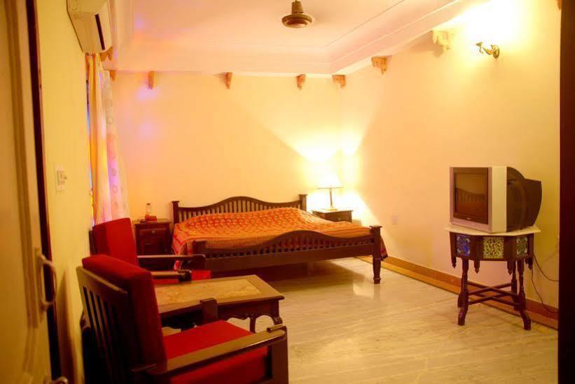Hotel Sajjan Niwas