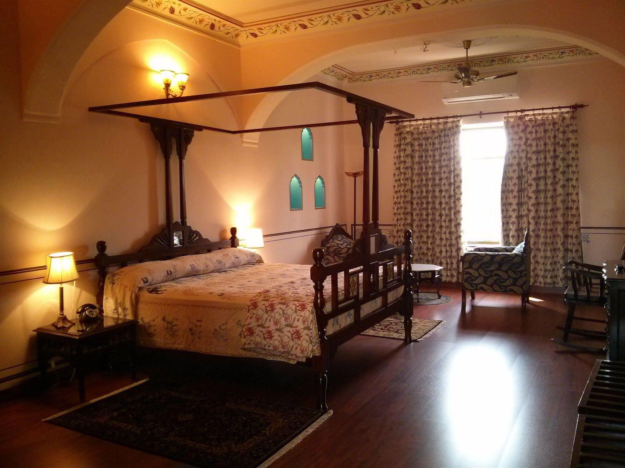 Jasvilas Hotel