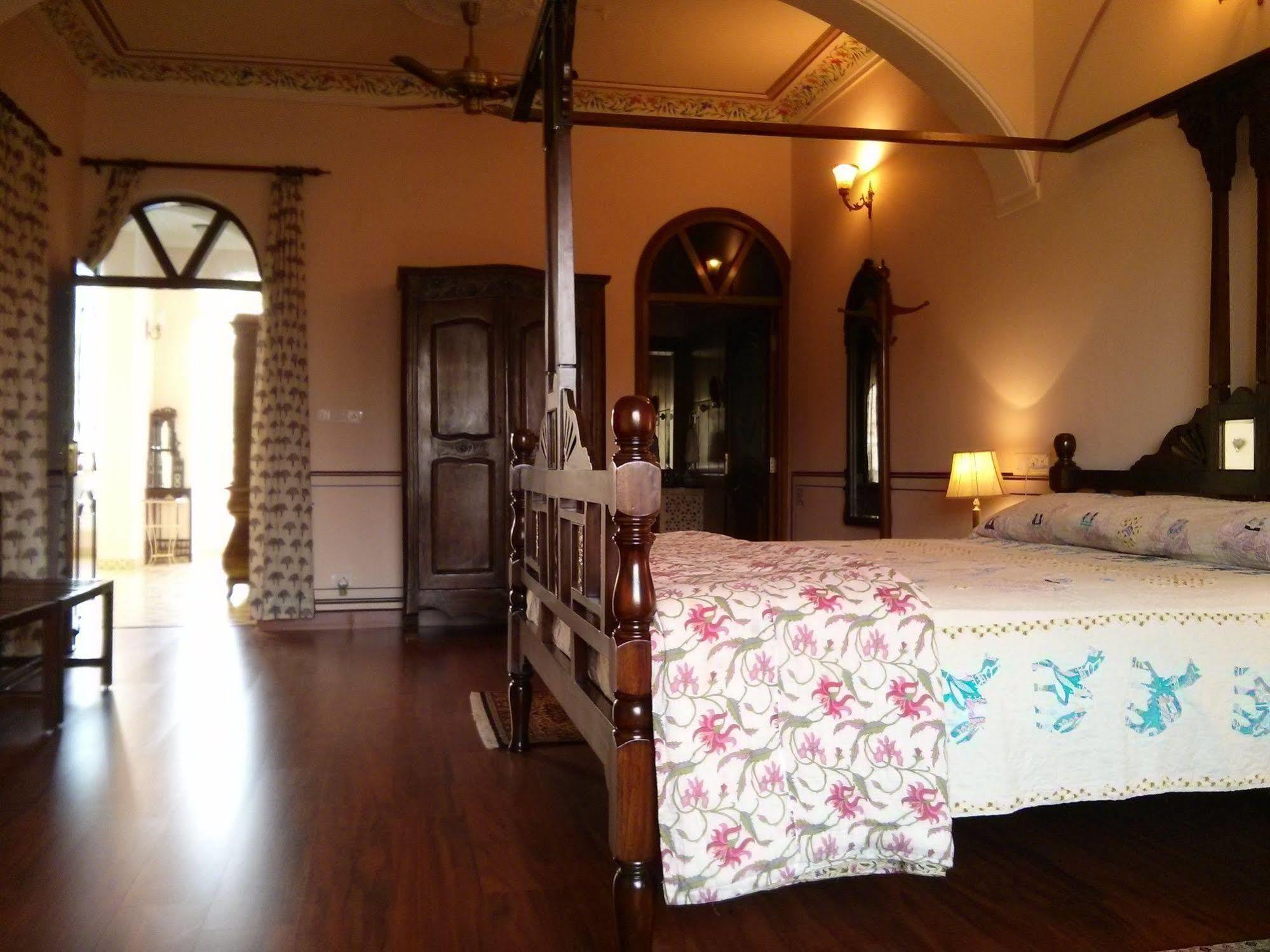 Jasvilas Hotel 3*