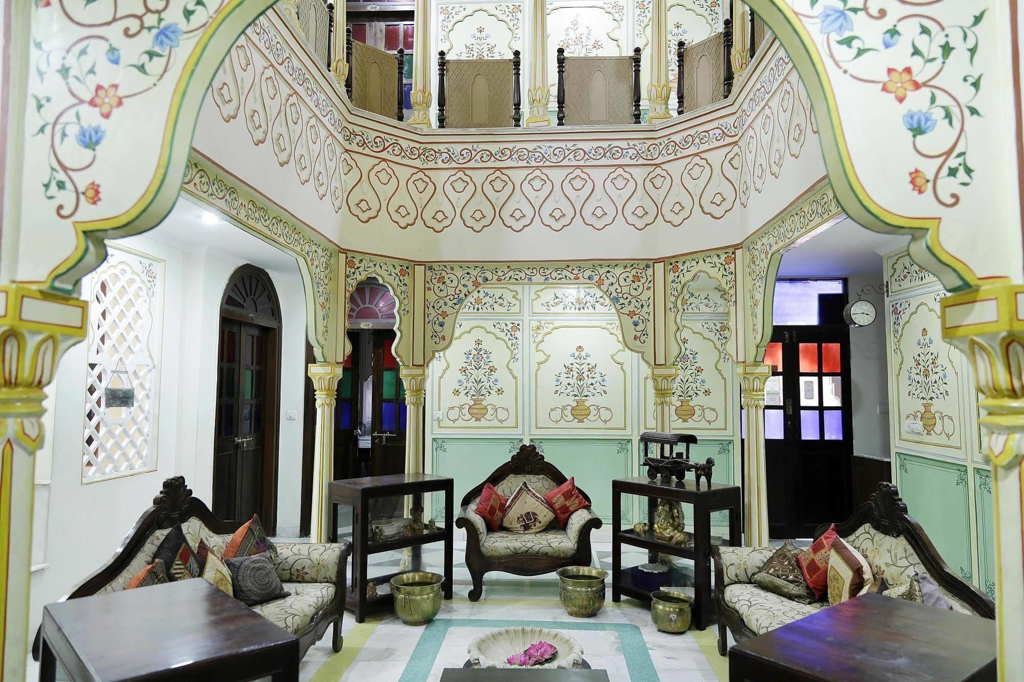 Oyo Heritage Hawa Sadak
