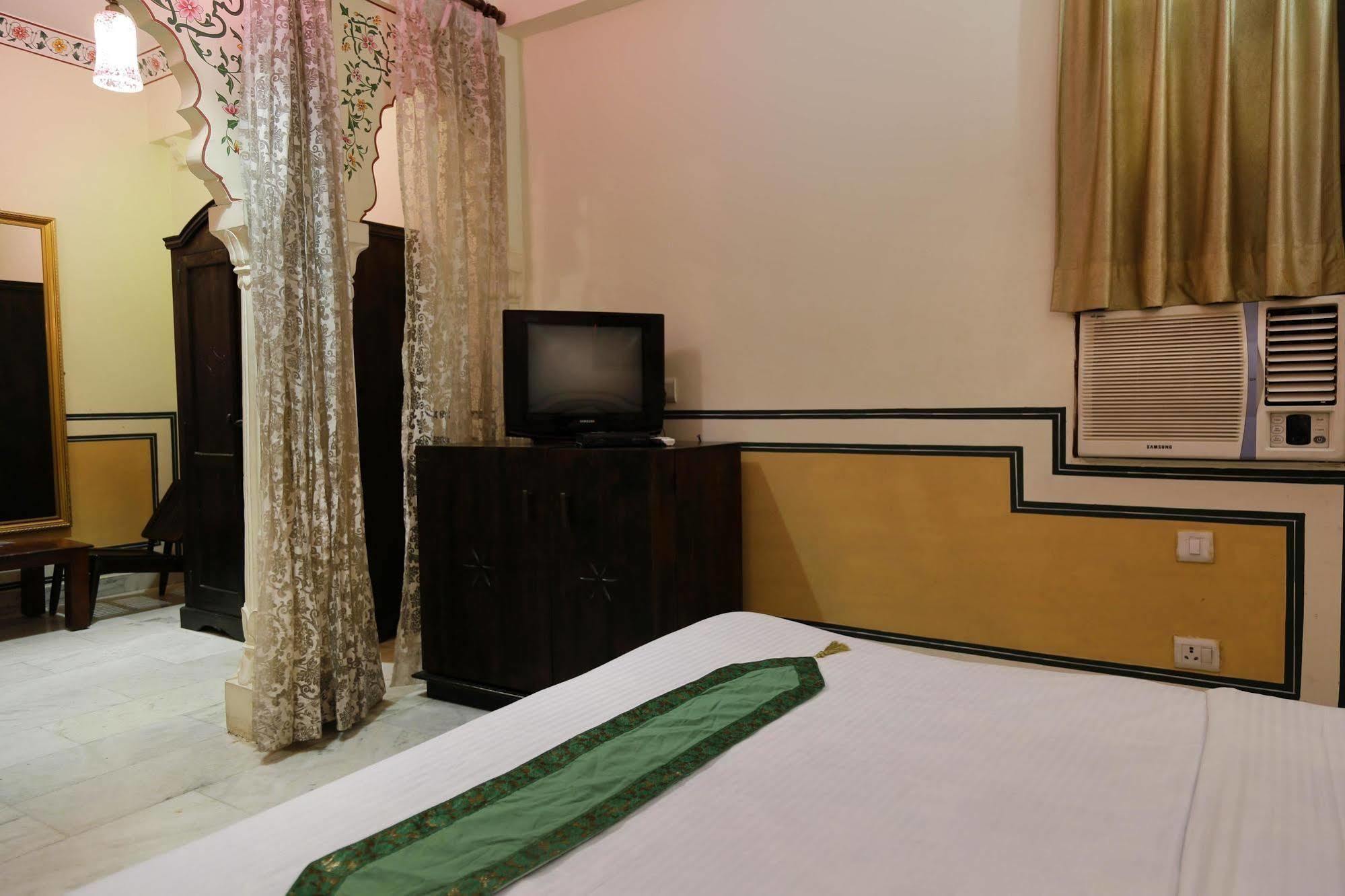 Hotel Oyo Heritage Hawa Sadak