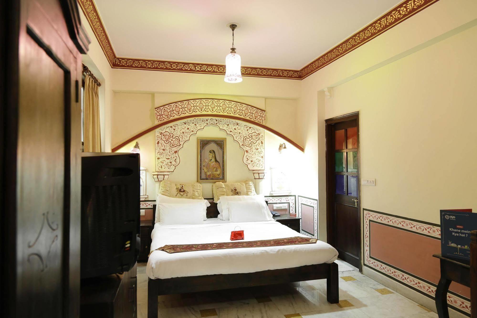 Hotel Oyo Heritage Hawa Sadak