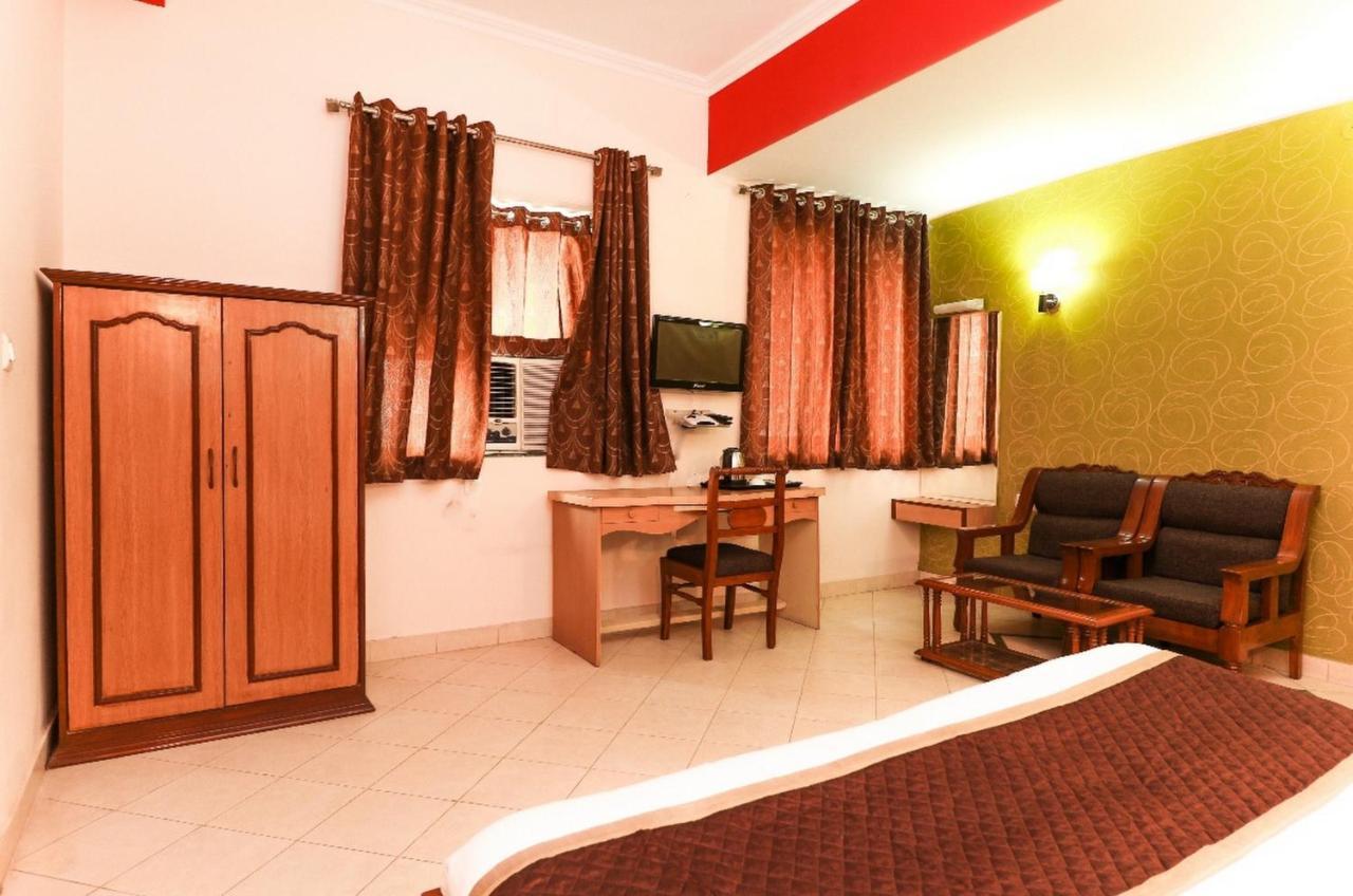 Dezire & Resorts Hotel 3*