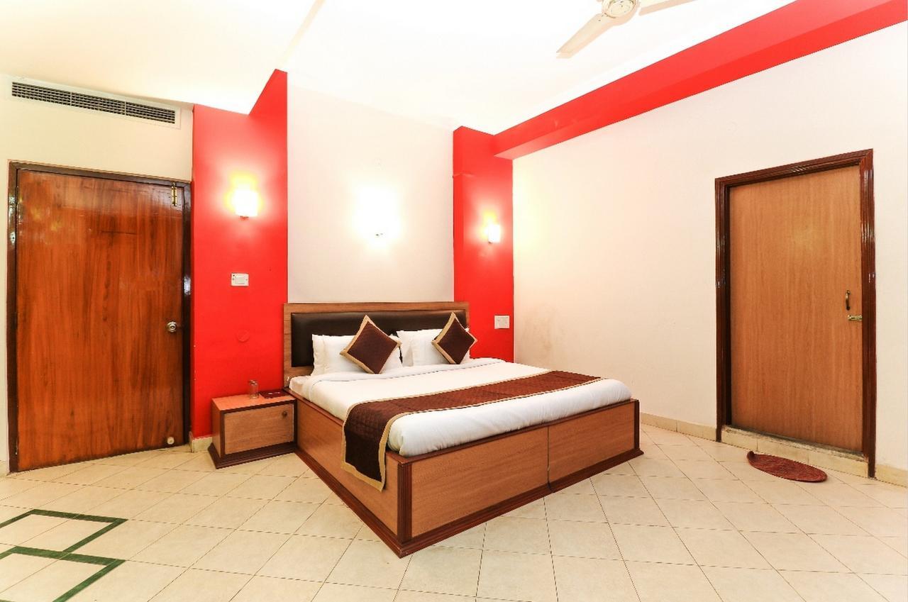Hotel Dezire & Resorts