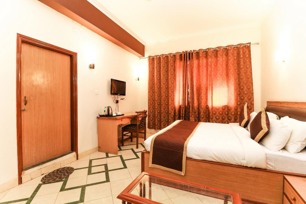 Hotel Dezire & Resorts 3*