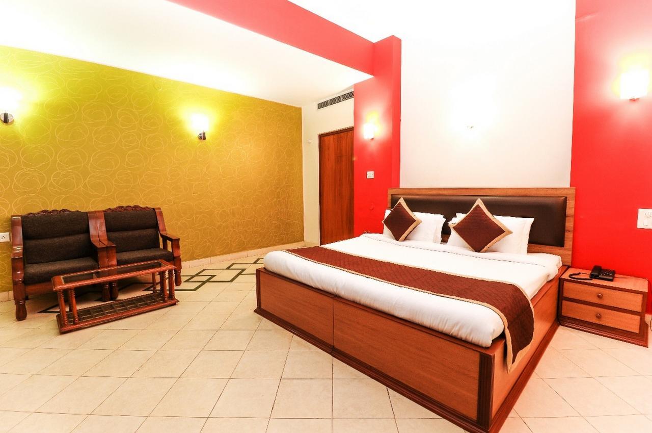 Hotel Dezire & Resorts