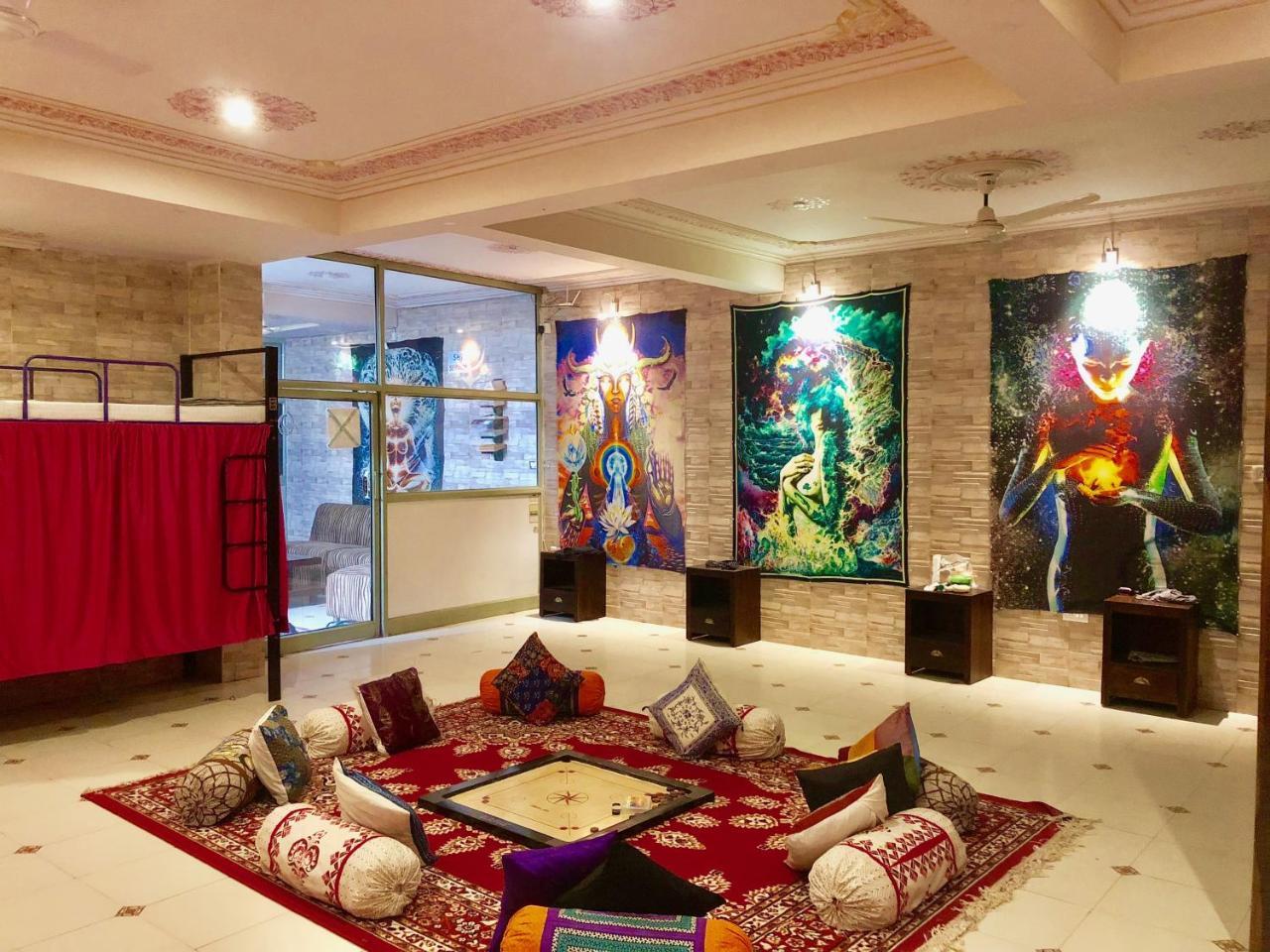 Hotel Classic Near Train Station 3*