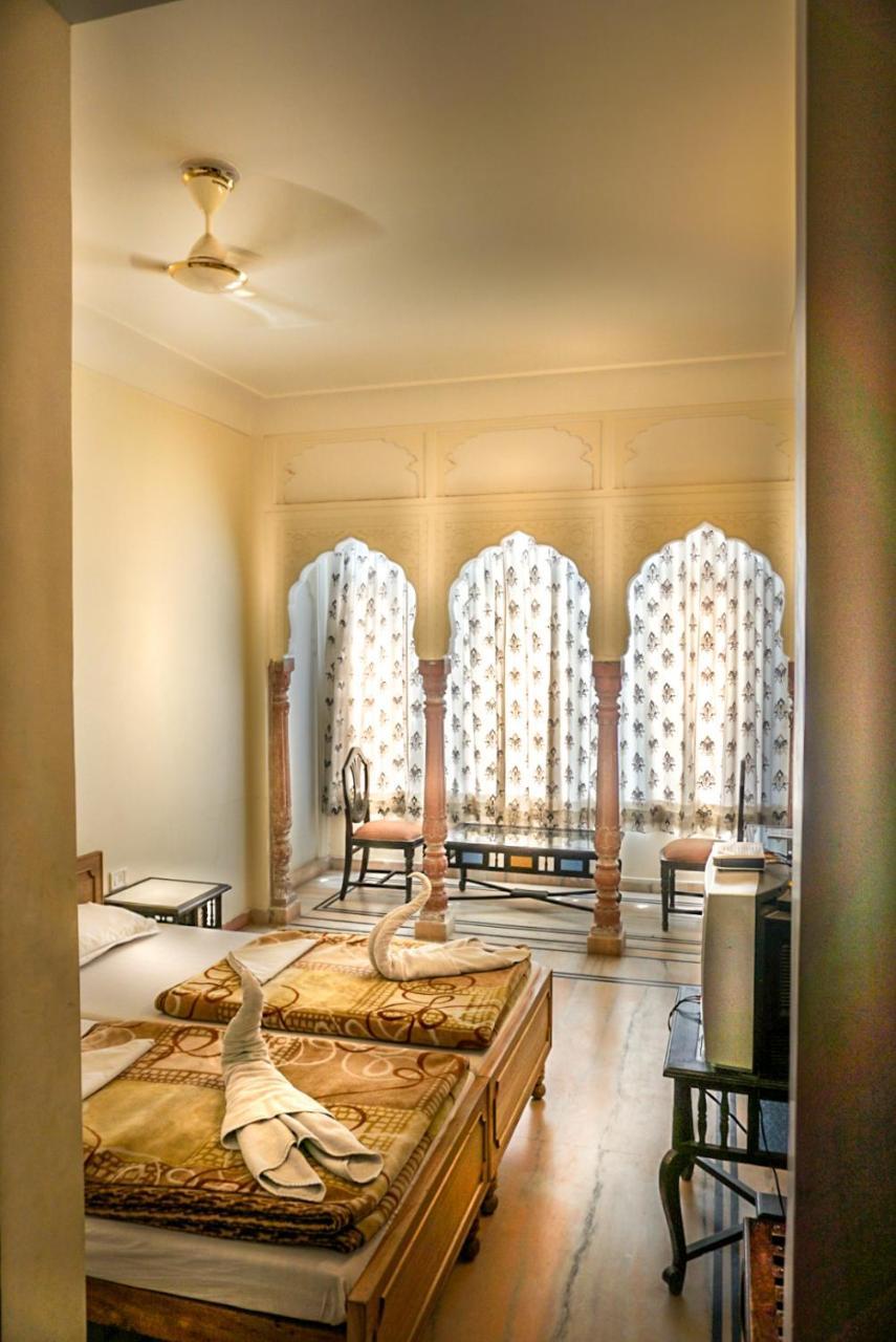 Hotel Krishna Palace - A Heritage 3*