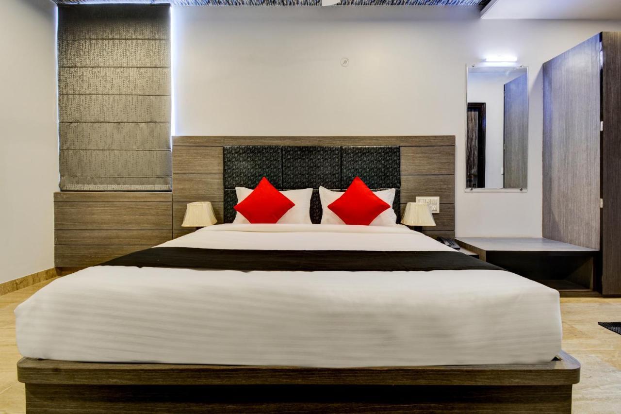 Hotel Grand Anshul 3*