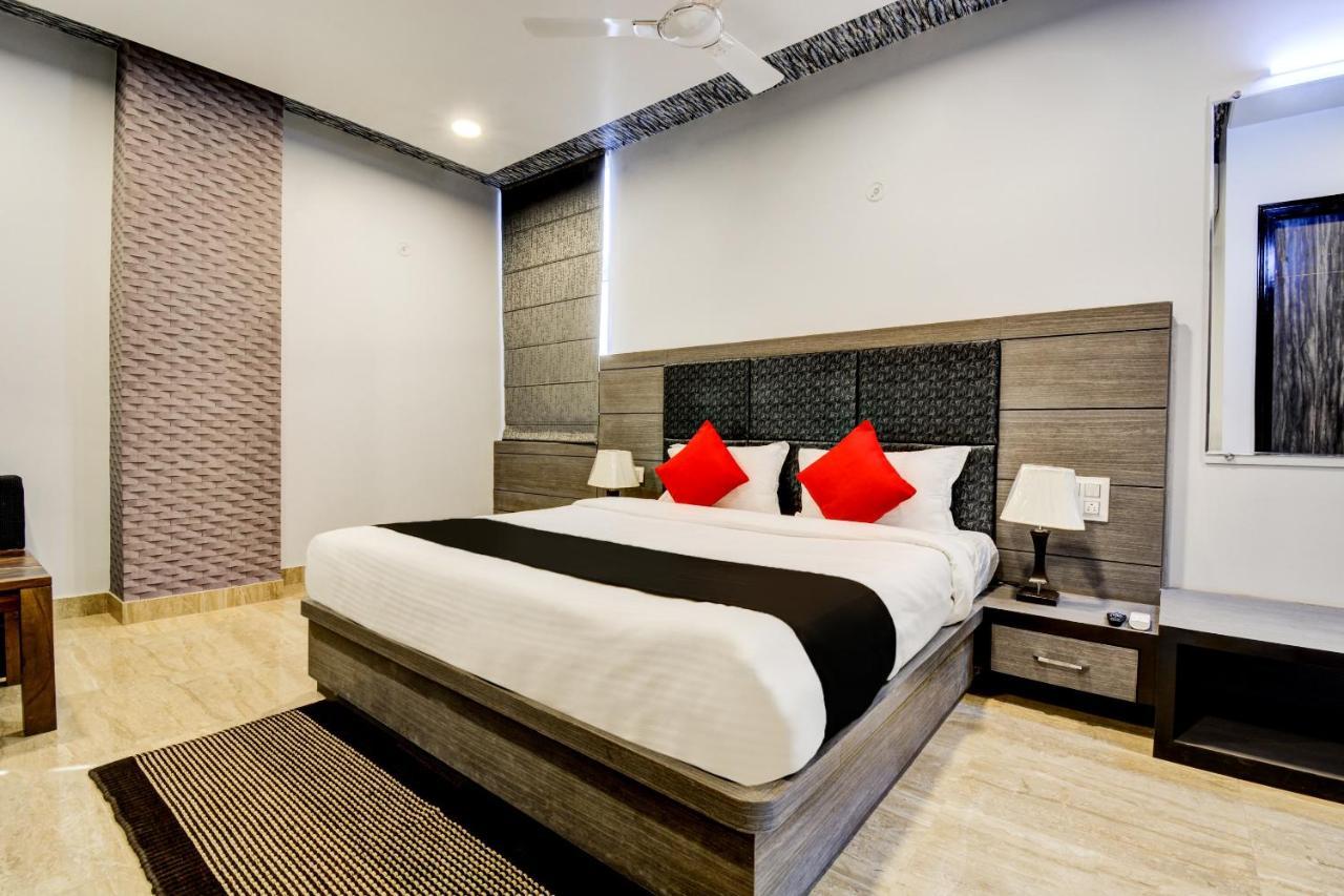 Grand Anshul Hotel
