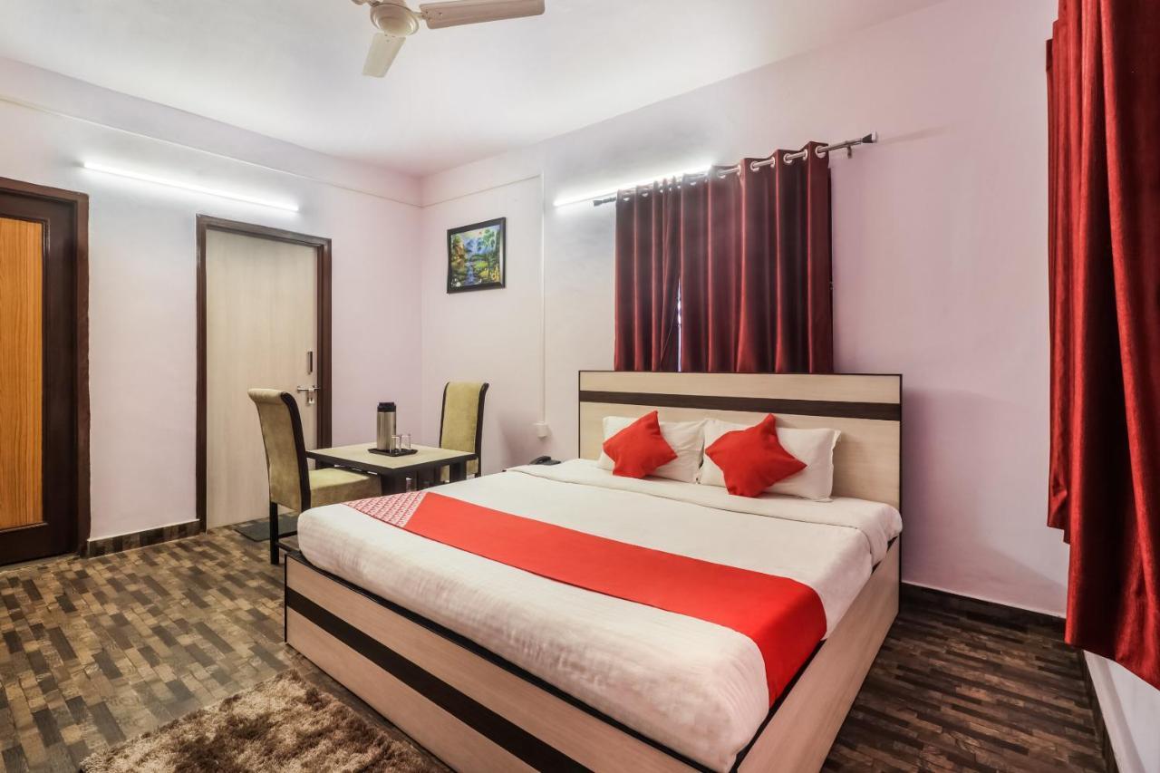 Oyo 23553 Padamgarh Residency