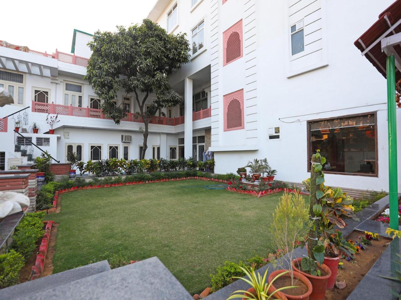 Triveni Residency Hotel 3*