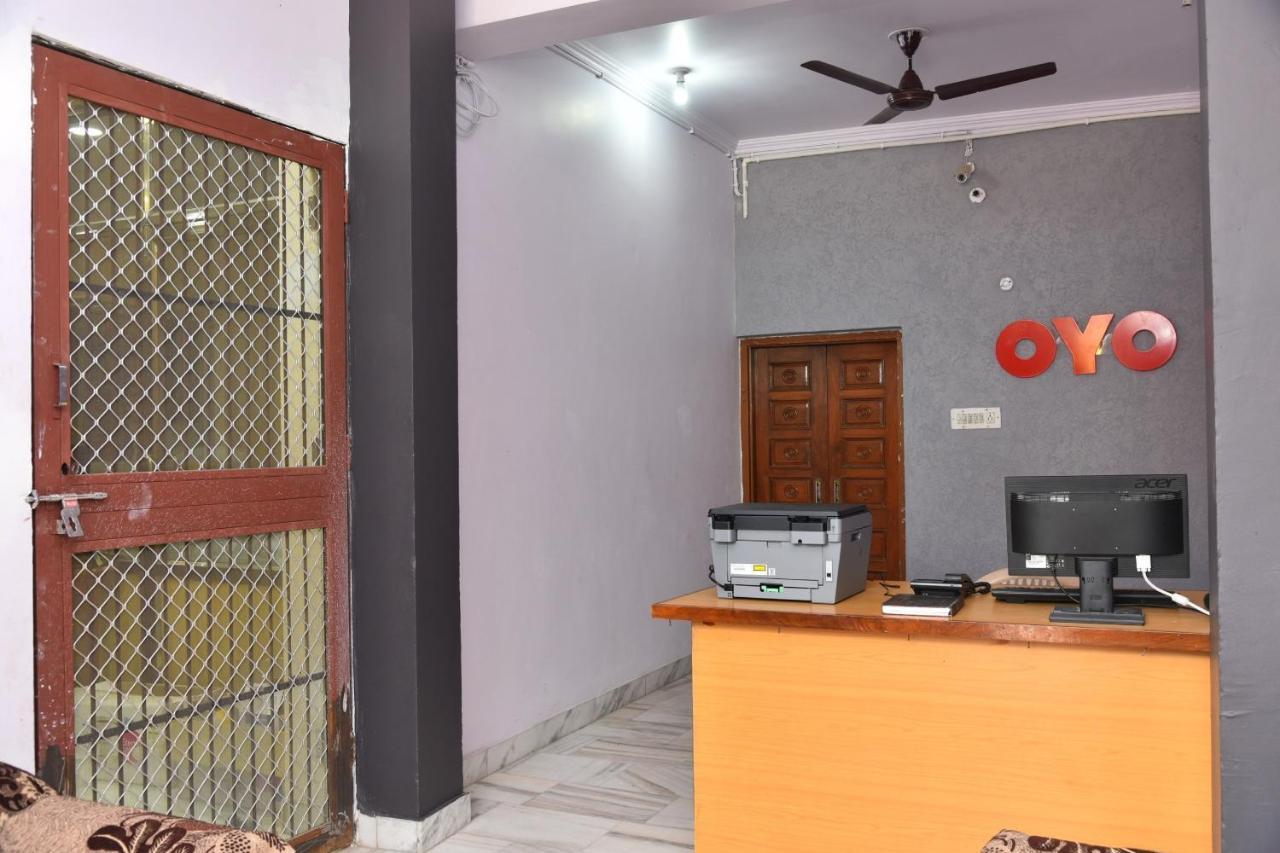 Oyo 28166 Exotica Homes Hotel 3*