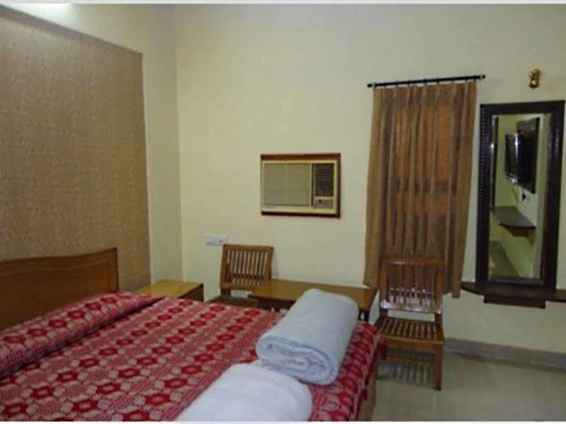 Sugandh Retreat Hotel Jaipur