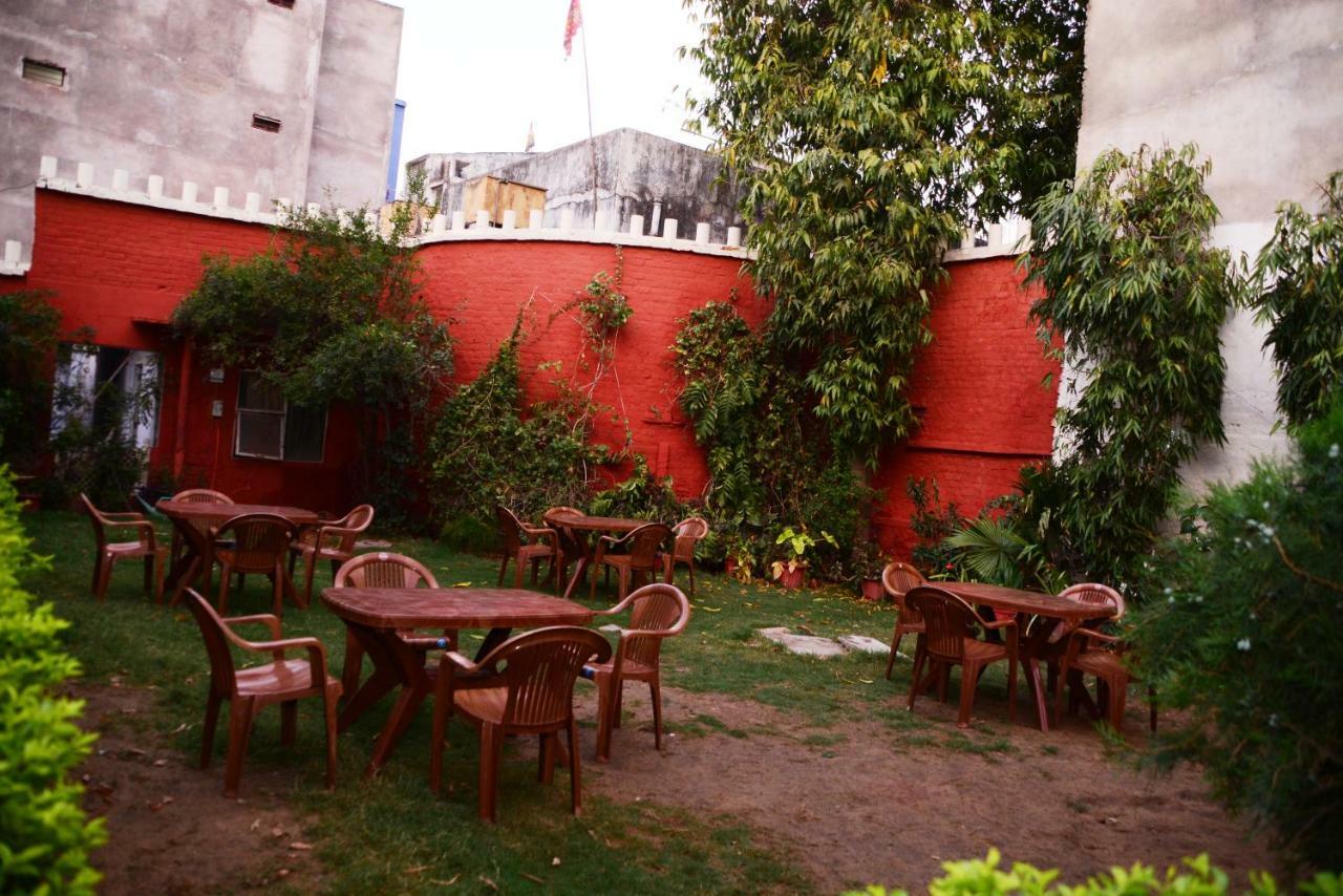 Sugandh Retreat