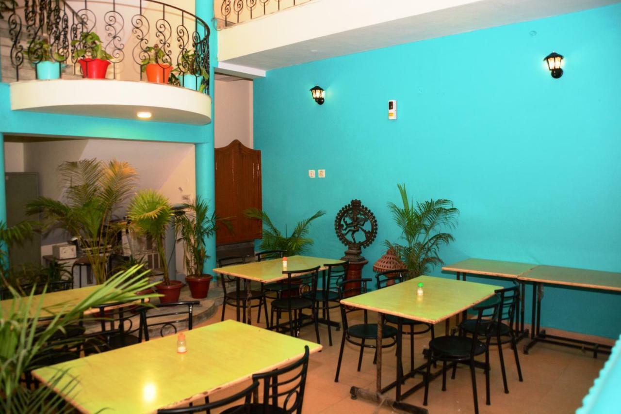 Sugandh Retreat Hotel 3*