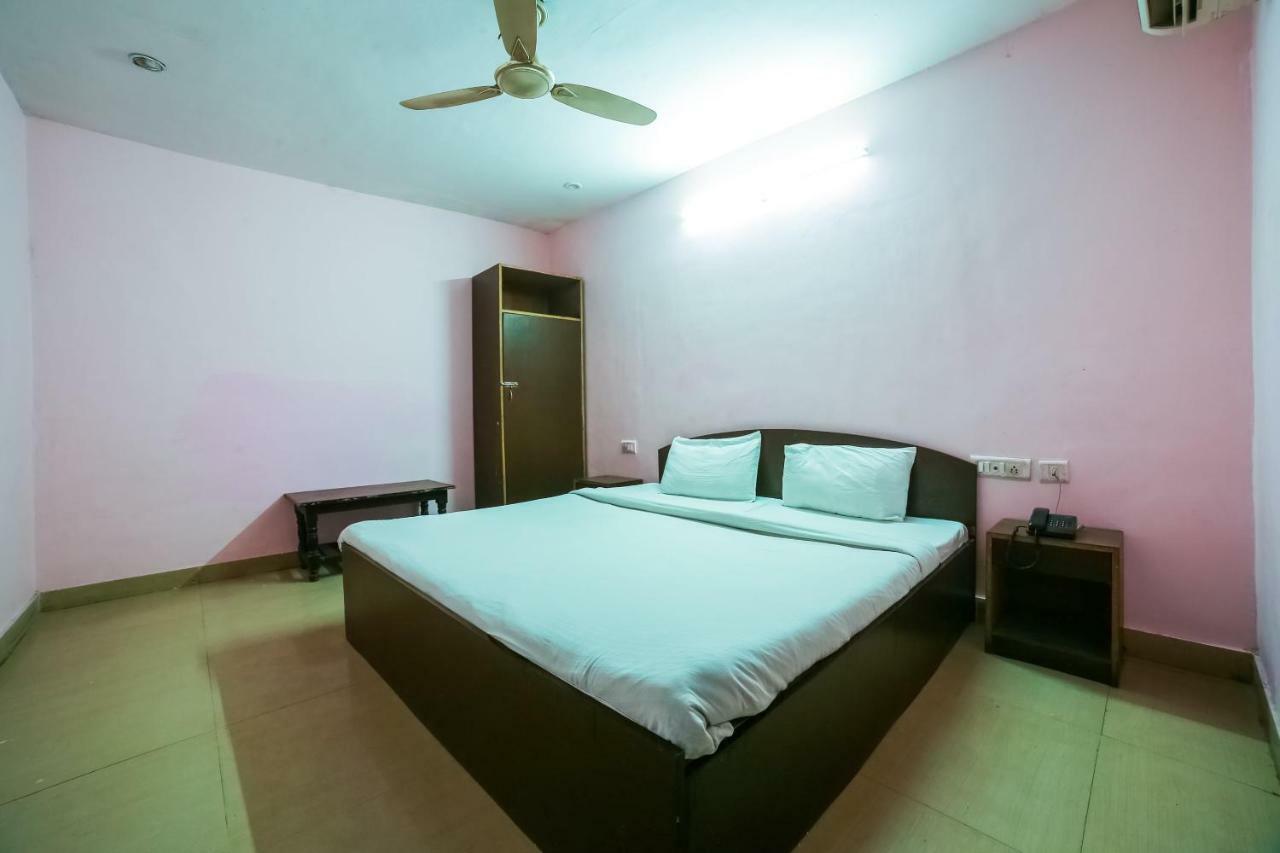 Hotel Spot On 36122 The Royal Plaza Jaipur