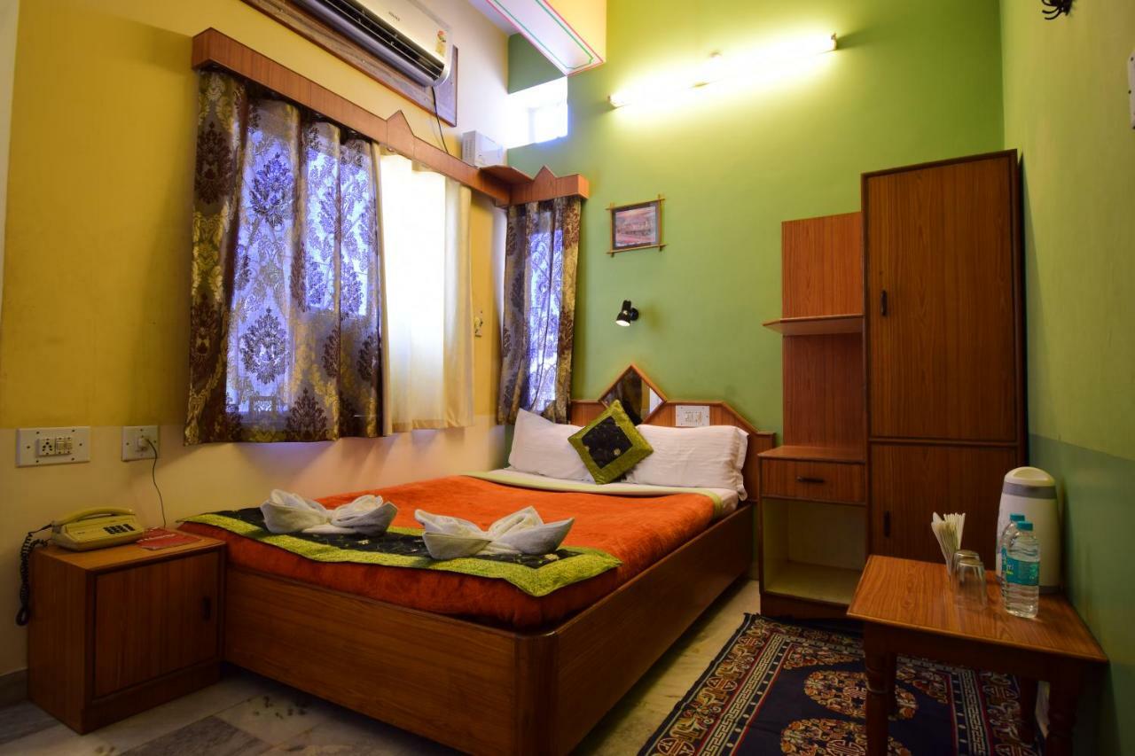 Hotel Bani Park