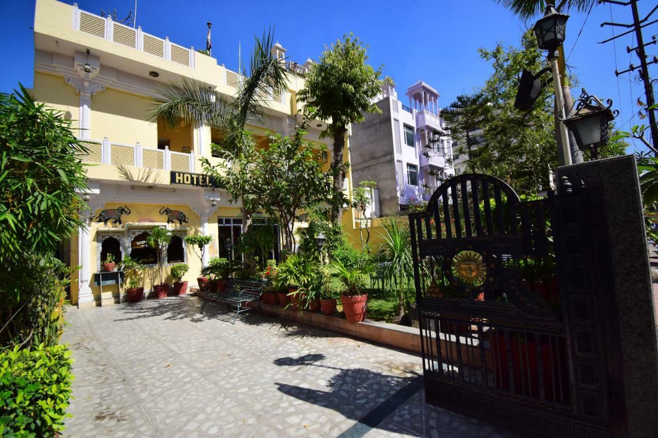 Hotel Bani Park