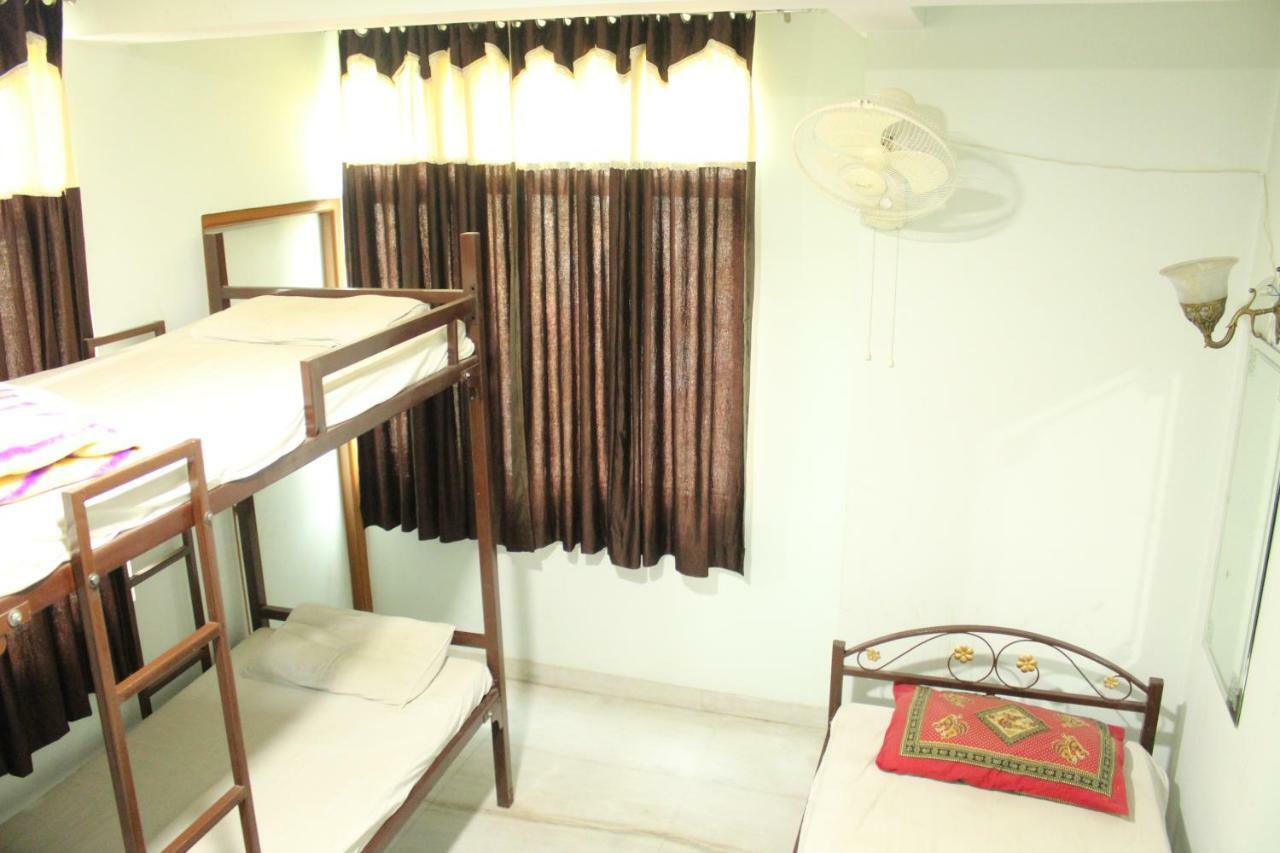 Chit 2* Jaipur