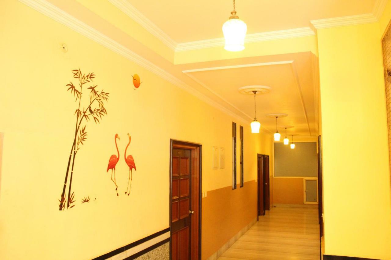 Chit Hotel