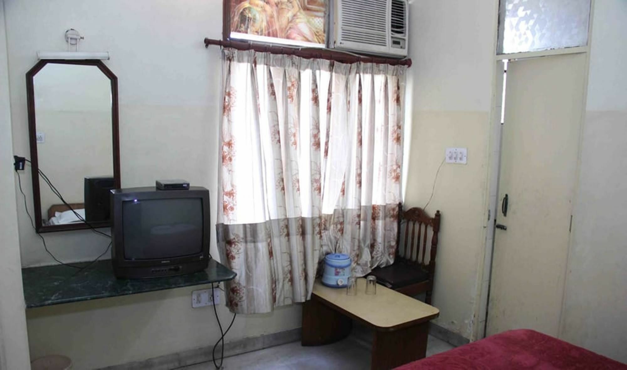 Hotel Padmini Palace