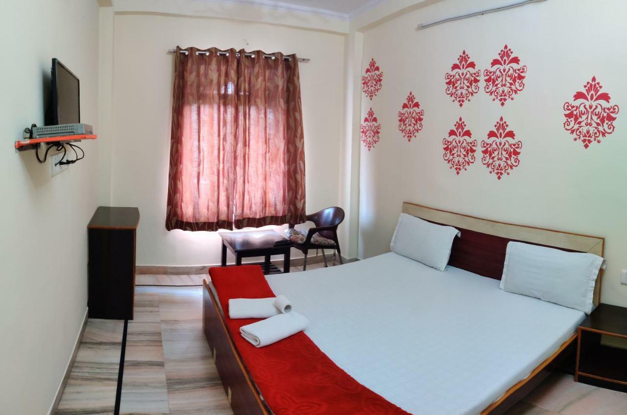 Guest house Madhav