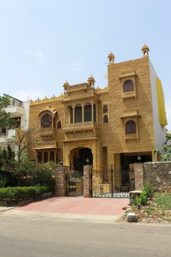 Jaisal Castle Homestay *