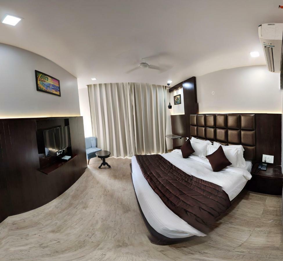 Hotel The Raas Mahal 3*