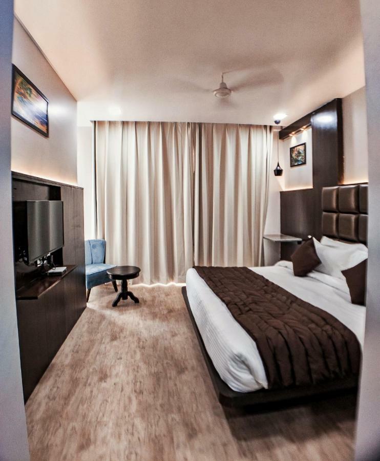 The Raas Mahal 3*