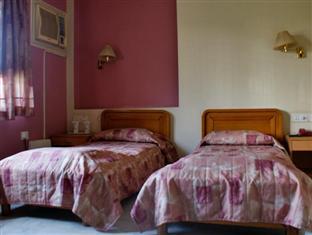 Starboard Bed & Breakfast 2*