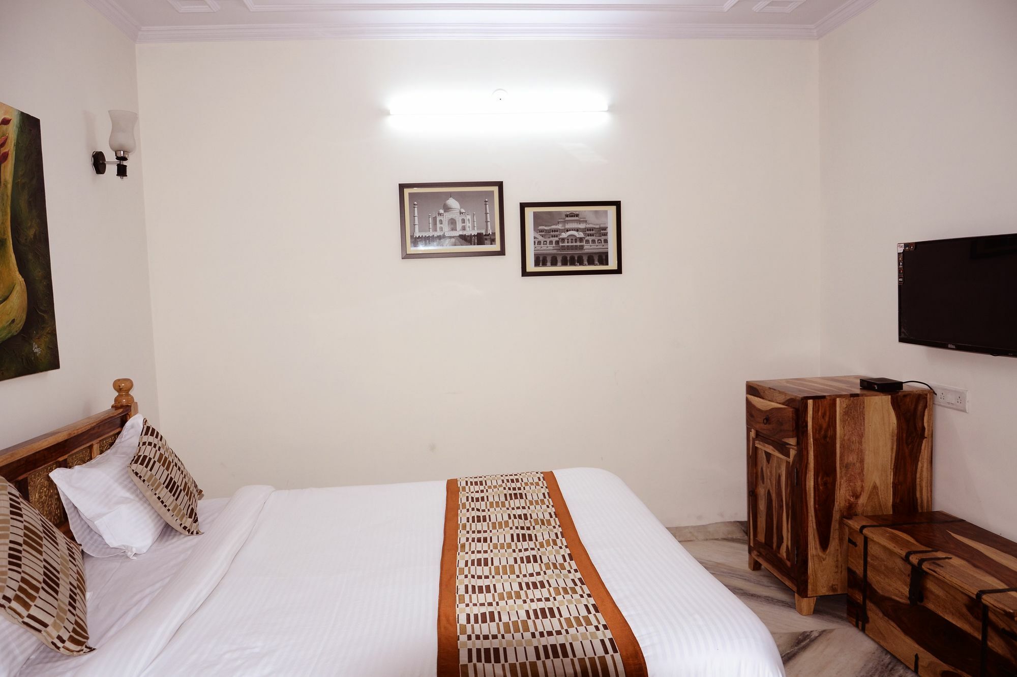 Gumaan Hotel Jaipur