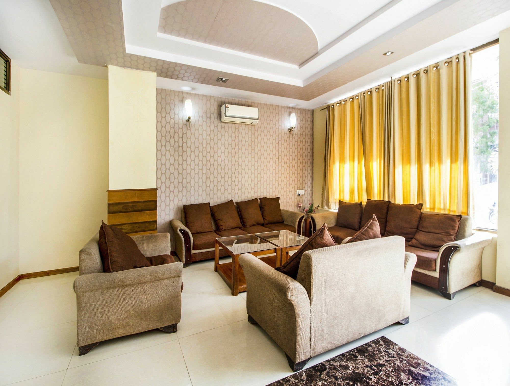 Fabhotel Royal Residency Airport 3*
