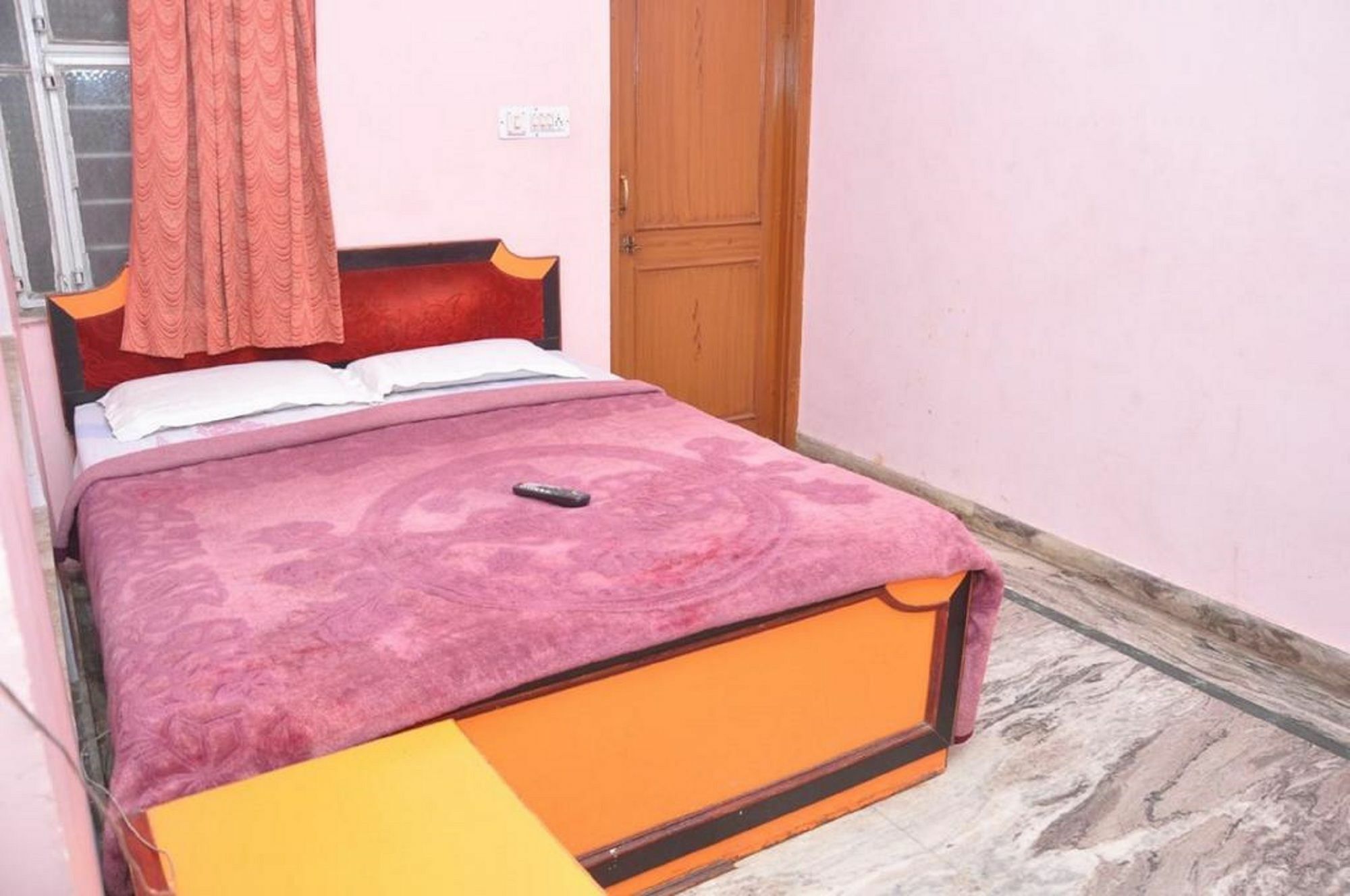 Kanak Hotel 3*