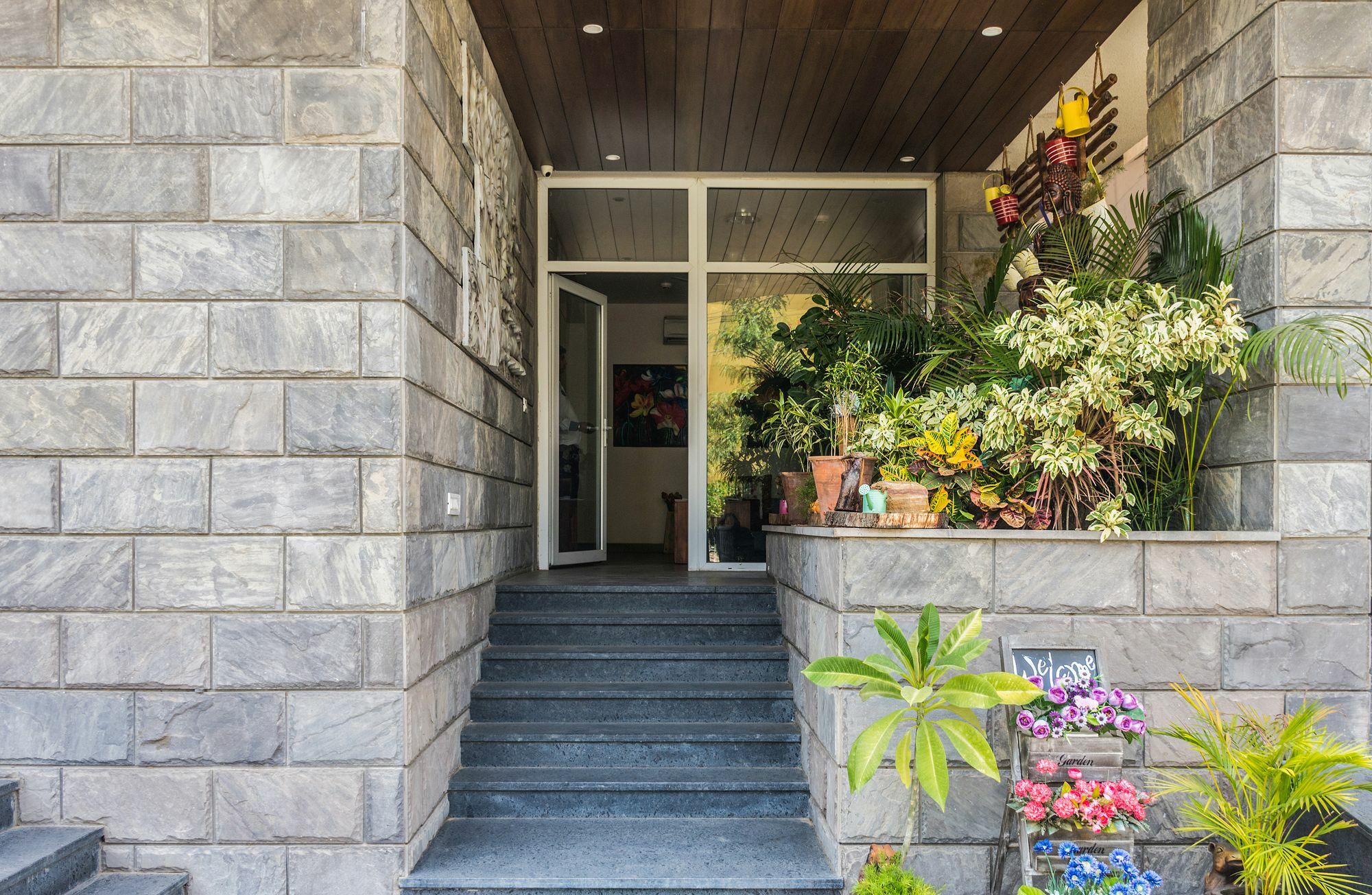 Fabhotel Fleur Airport