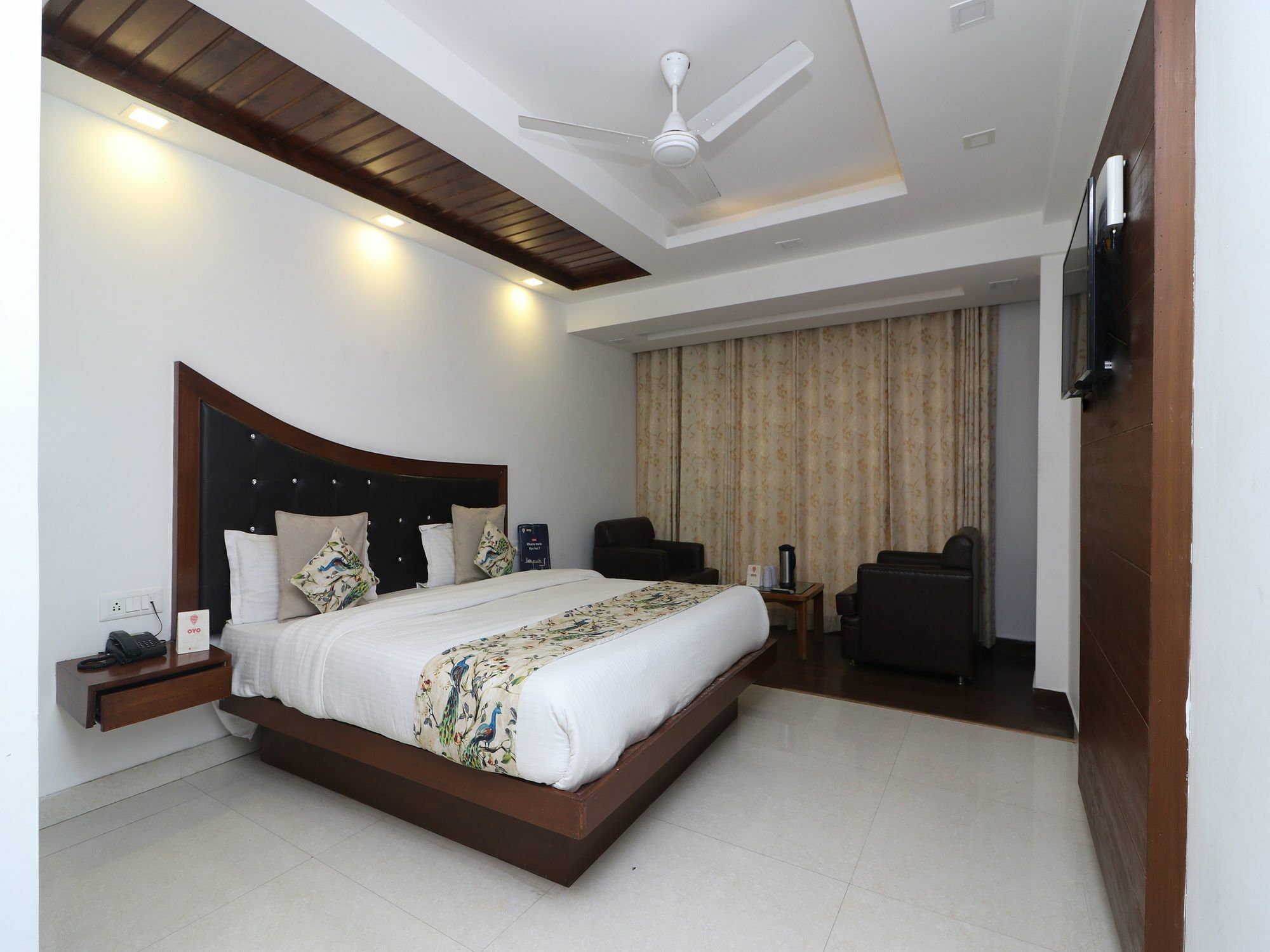 Hotel Oyo 17070 Varindavan