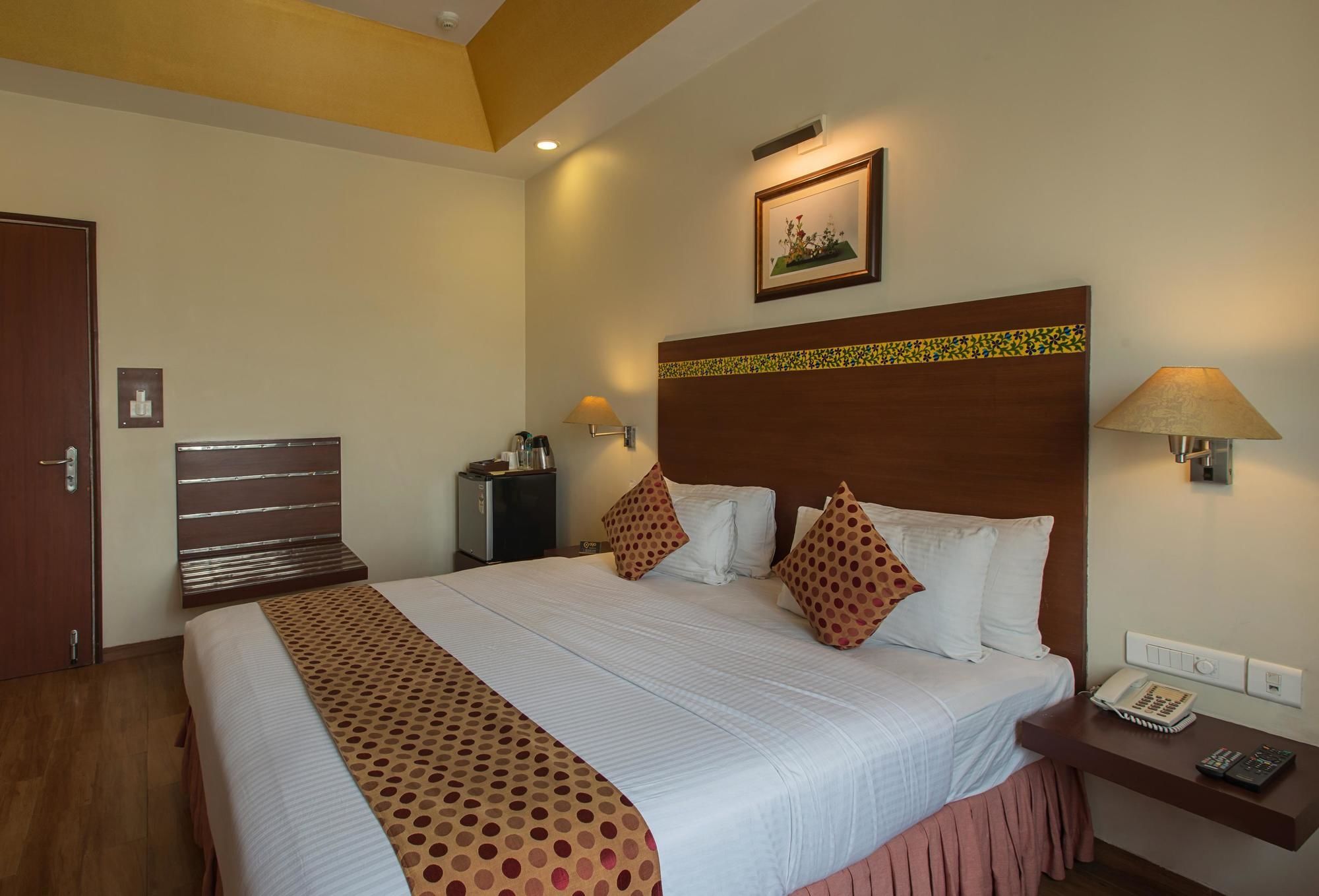 Aurum Boutique Hotel 4*