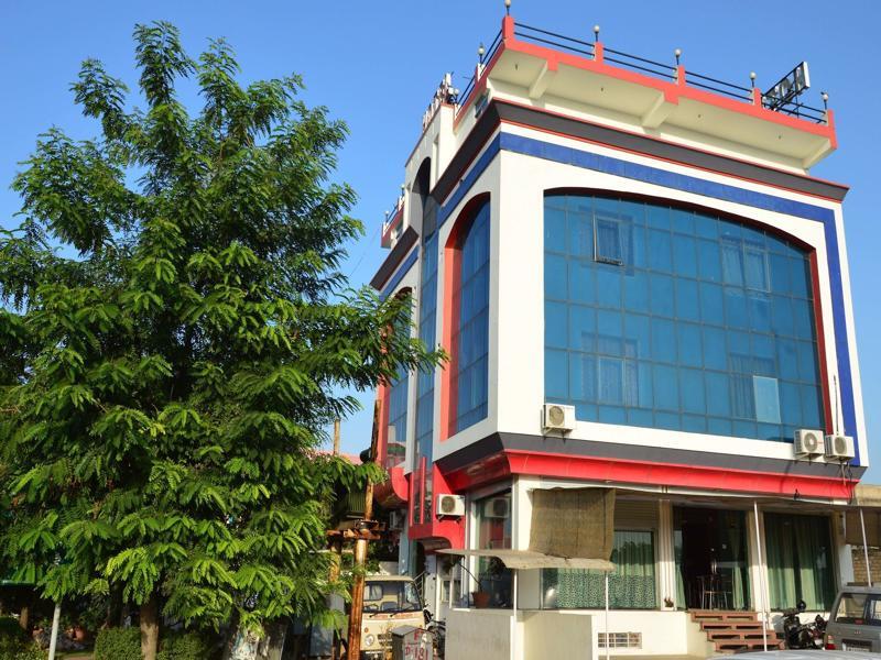 Hotel Collection O 7238 Mansarovar Palace