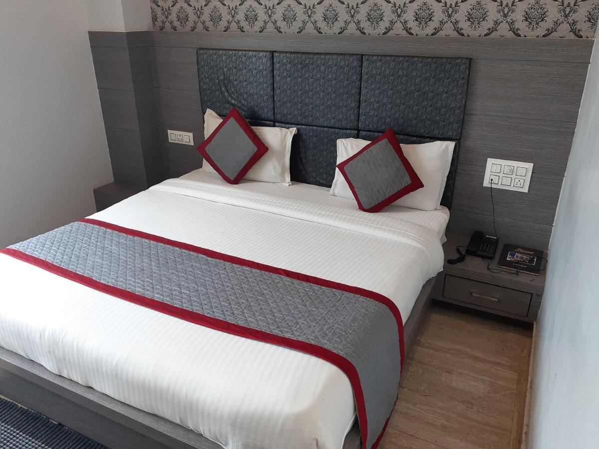 Grand Anshul Hotel 3*