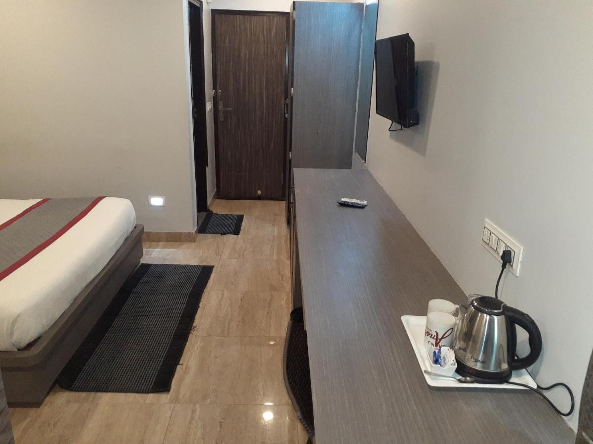 Hotel Grand Anshul 3*