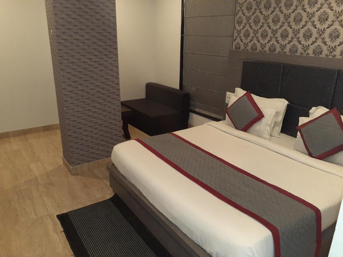 Grand Anshul Hotel