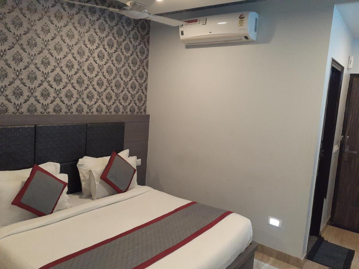 Grand Anshul Hotel 3*