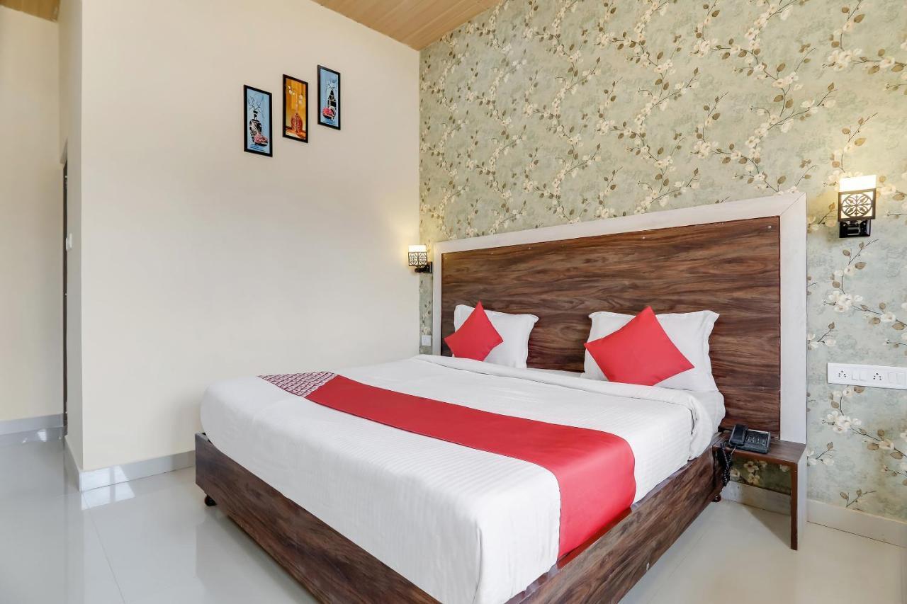 Oyo 47287 Eden Garden Hotel