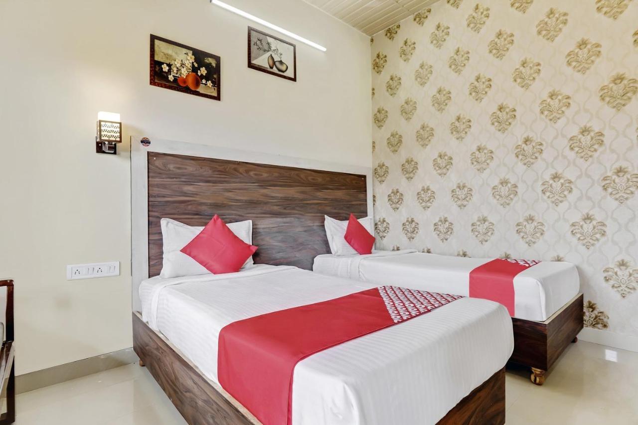 Hotel Oyo 47287 Eden Garden